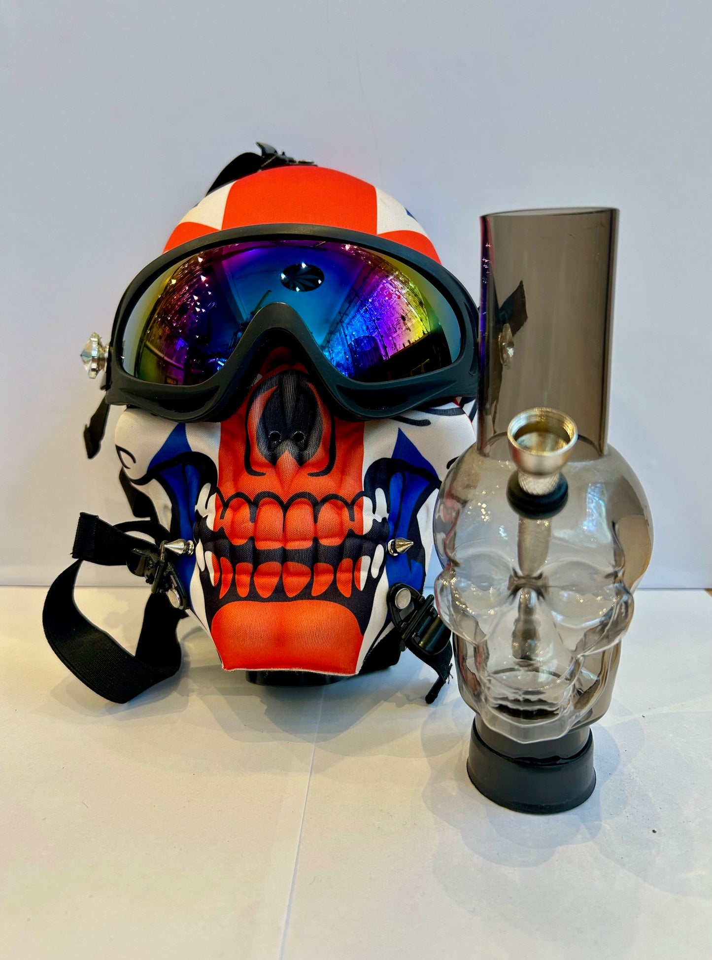 Stoffmaske Roter Skull Bong Mask mit Brille 23cm