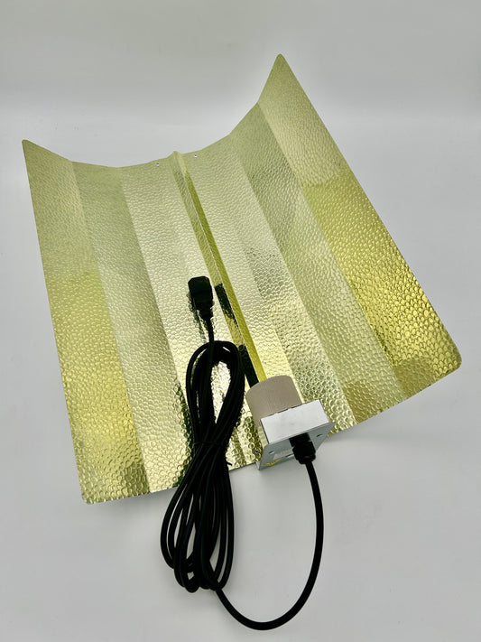 LUMii Black Reflektor,4 m langes IEC-Kabel, Länge: 510mm Breite: 380mm Tiefe: 130mm